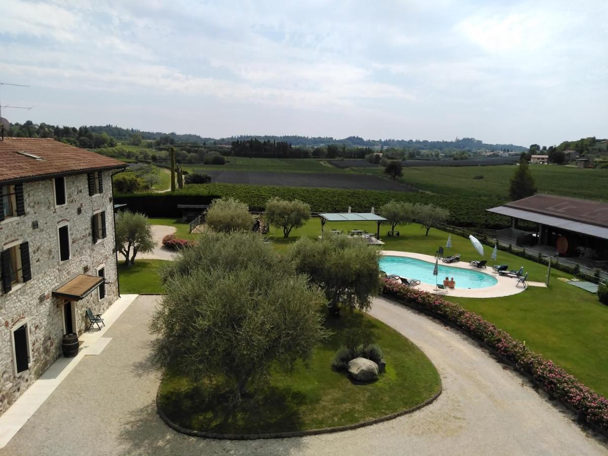 Agriturismo Le Ginestre Лацизе Экстерьер фото